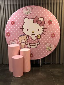 Hello Kitty DIY Backdrop