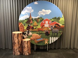 Farmyard Friends DIY Backdrop