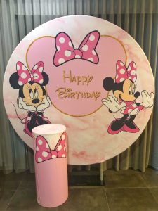 Minnie Mouse DIY Backdrops